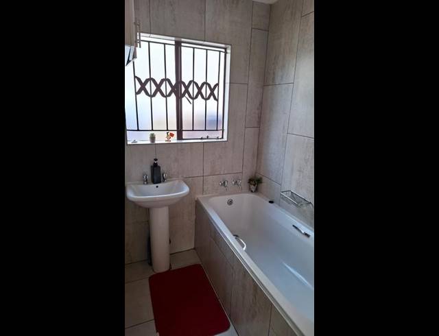 3 BEDROOM HOUSE FOR SALE IN SOSHANGUVE VV
